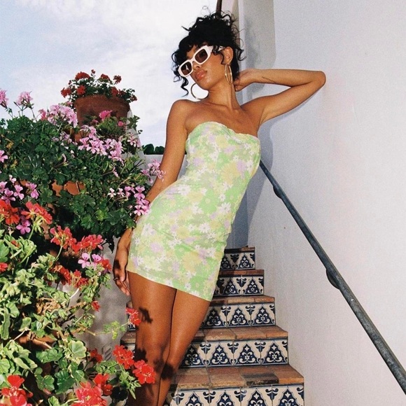 Princess Polly colorful floral mini strapless dress Size 6 NEW - Picture 1 of 10